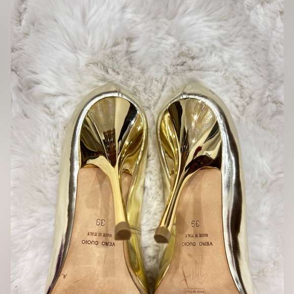 Giuseppe Zanotti Gold Patent Leather Pointed Toe Pumps Size 39 - Picture 7 of 14